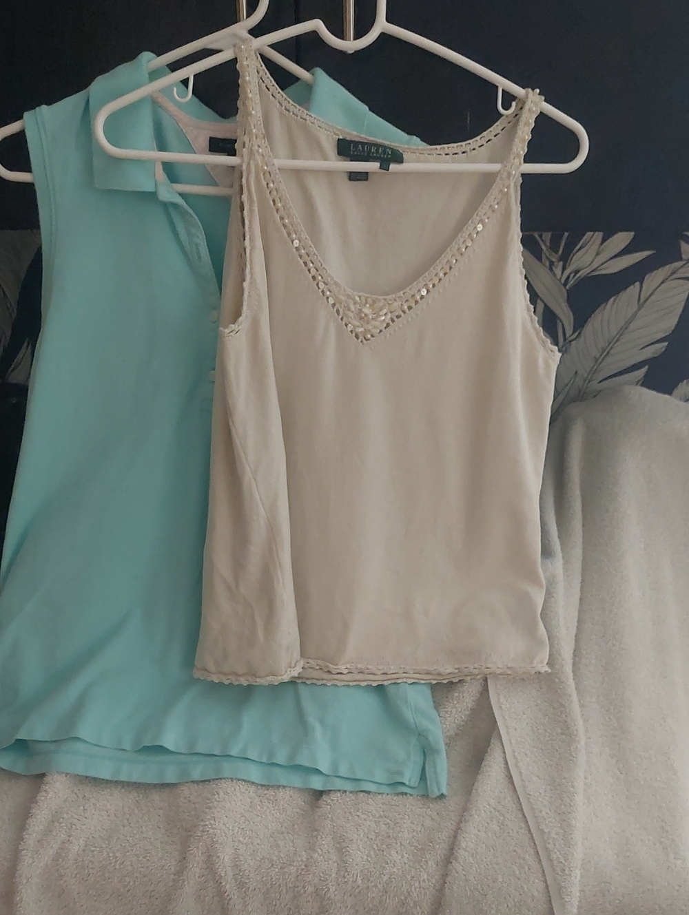 Ralph Lauren Cream Beaded V-Neck Camisole Tommy Hilfiger Sleevless Button Front